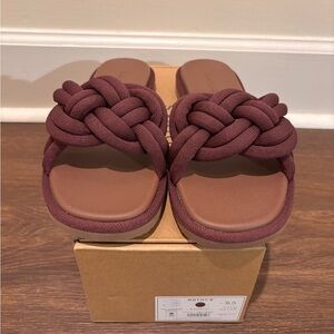 Brand new, never worn, NIB, Rothy's “The Summer” Burgundy Slide Sandals